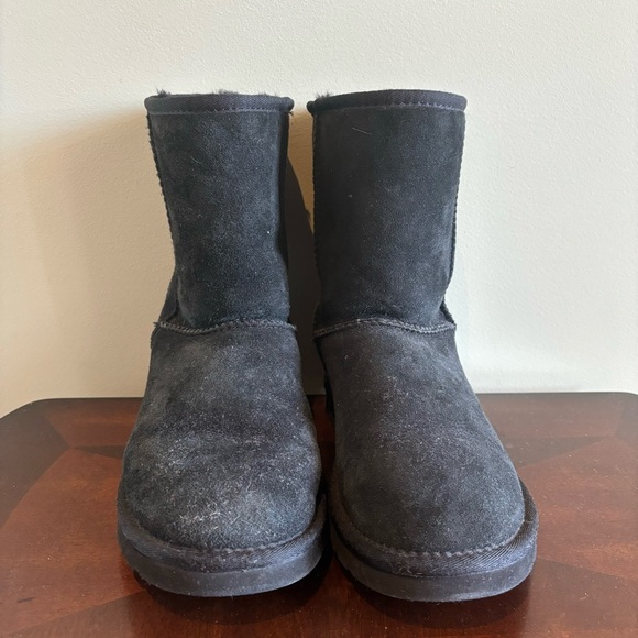 UGG Black Classic Boots - Picture 9 of 9